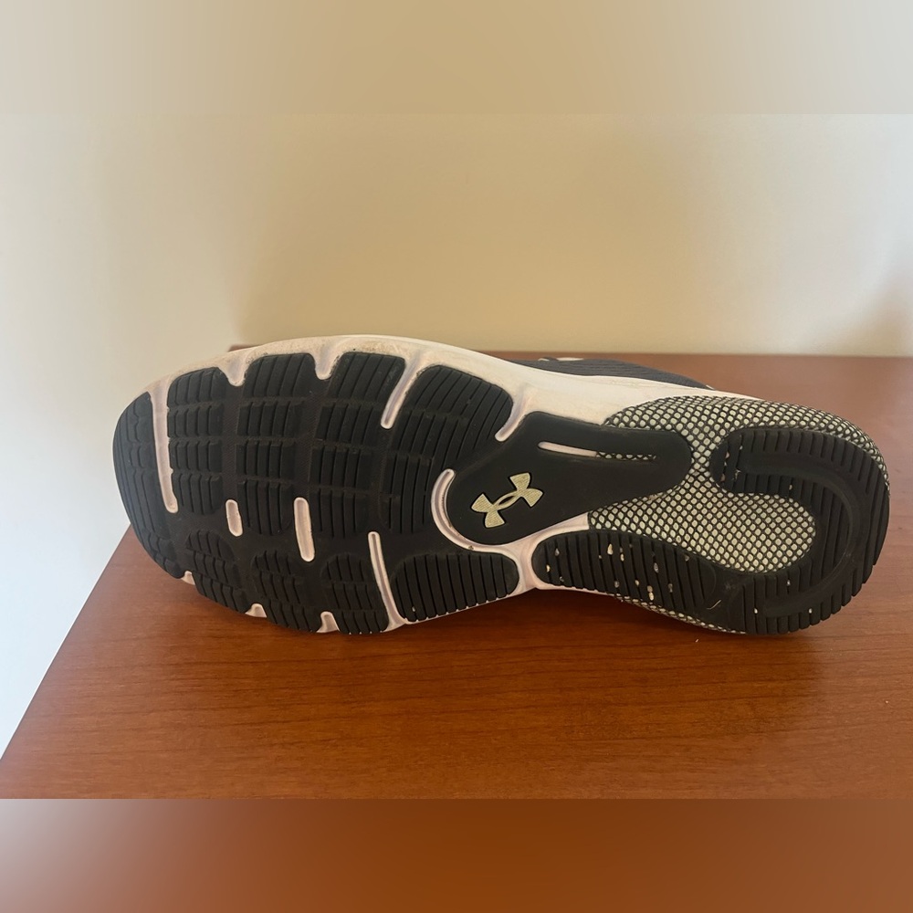 Under Amour HOVR turbulence shoes size 9.5 - Picture 10 of 11